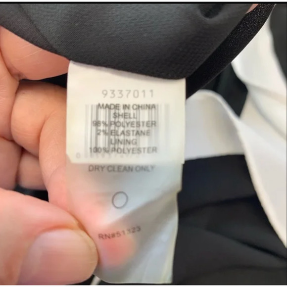 EUC VINCE CAMUTO Size Large Black Sleeveless Halter White Ruffle Trim Top - Picture 7 of 16